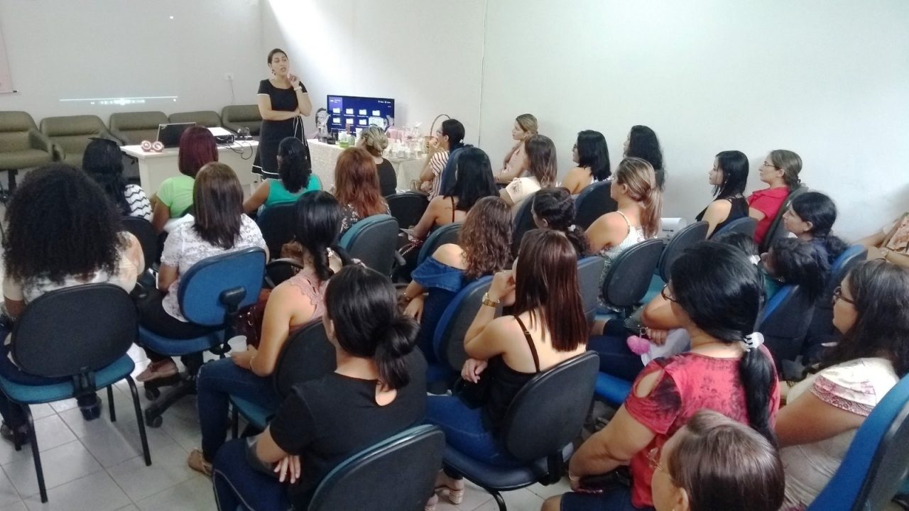 Educação Seduc promove palestra para comemorar o Mês da Mulher