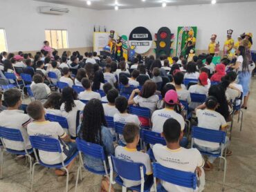 Tr Nsito Detran Rond Nia Promove Atividade L Dica Em Escolas De Jaru