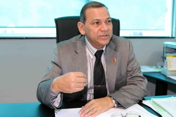 Procurador-geral do estado, Juraci da Silva, explica como funcionará o estande da PGE no Mutirão Fiscal