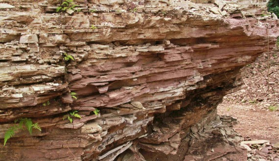 Calcário de Rondônia é extraído em forma de rocha