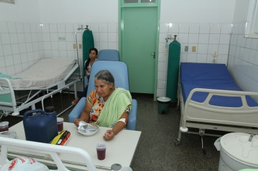 Dalila Souza reclama de enfermeira