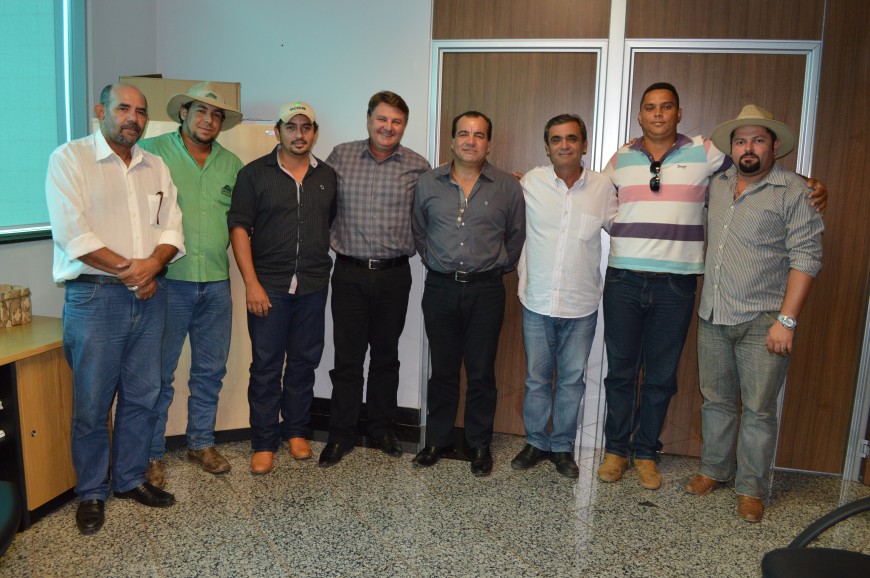 Técnicos da Emater se Reúnem com secretários estadual e municipal de agricultura