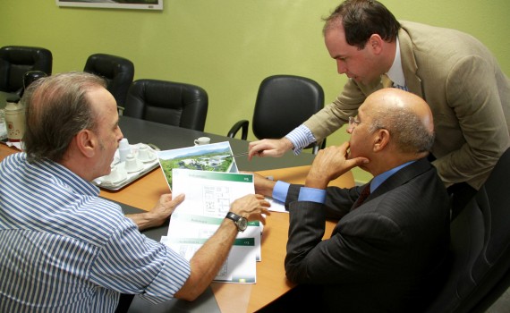 Reunião com o sr. Henrique Prata sobre o Hospital do Câncer da Amazônia_13.11.14_Fotos_Daiane Mendonça (5)