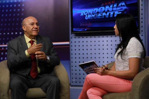 Governador Confúcio Moura e a jornalista Cristiane Lopes