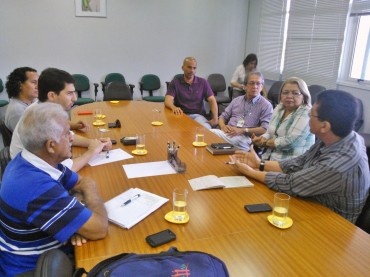 Reunião discutiu a utilização de antenas do Sipam para instalação de internet nas escolas indígenas de Rondônia