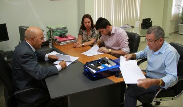 Assinatura de convênio para infraestrutura com o Prefeito de Jean Mendonça de Pimenta Bueno_10.12.14_Fotos_Daiane Mendonça (2)