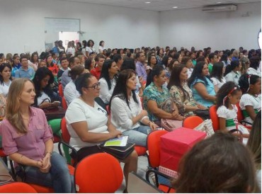 O seminário reuniu 350 participantes, no auditório da Faculdade São Paulo, em Rolim de Moura