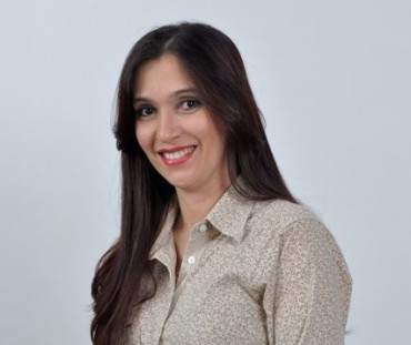 Professora Lucimara Lopes França, da Escola Estadual de Ensino Fundamental e Médio Carlos Drummond de Andrade