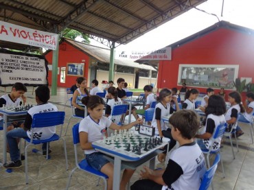 Alunos de escolas estaduais de Ariquemes participam de torneio de xadrez