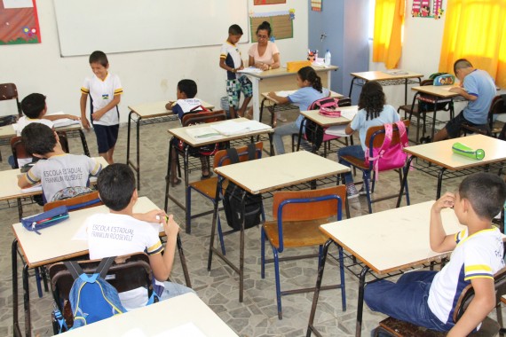 Parceria do estado com o Instituto Ayrton Senna vai corrigir diferença da idade e ano escola dos alunos de Rondônia