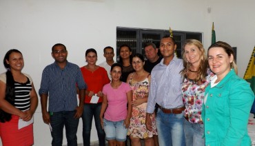 Após posse, a coordenadora da CRE de Machadinho, Marisa Brandalero, promoveu encontro para integrar a equipe