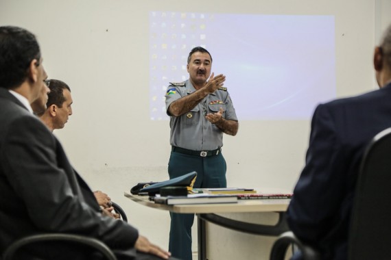 Apres. projeto visita realizada na Polícia Nacional da Colômbia 12-05