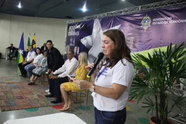 Secretária Fátima Gaviolli abriu evento