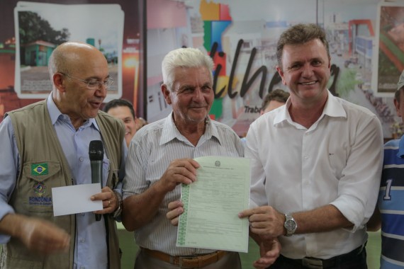 Governador Confúcio Moura com o produtor Clemente Bernardes e o deputado estadual Luizinho Goebel