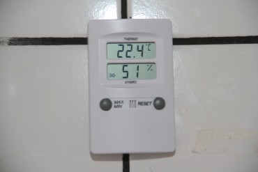 A temperatura e a umidade são controladas e monitoradas por computador