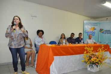 Secretária Fátima Gavioli lança prêmios em Jaru