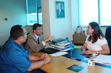 O reitor da Faculdade Católica de Rondônia, Fabio Hecktheuer, esteve reunido com a secretária Fátima Gavioli para tratar de assuntos educacionais