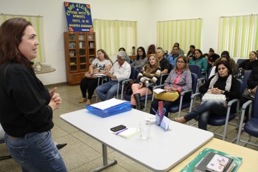Projetos educacionais da Seduc foram destacados pela secretária Fátima Gavioli durante a reunião com gestores escolares