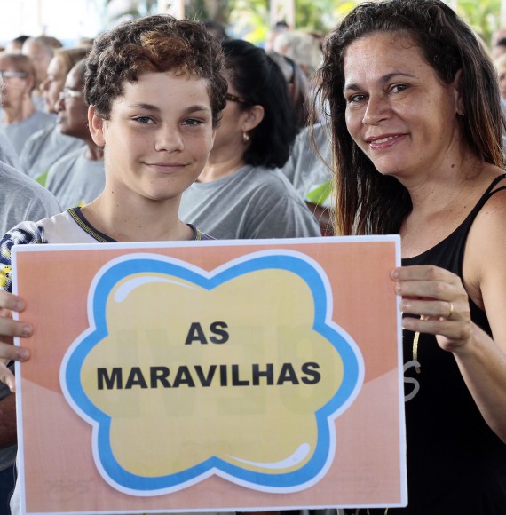 Semana do Idoso_Fábio Araújo e a mãe Kilvia Araújo Evangelista_neto_21.09.15_Foto_Daiane Mendonça (6)