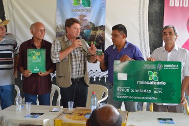 Careca, prefeito de Candeias do Jamari, vê nova agricultura com o calcário recebido