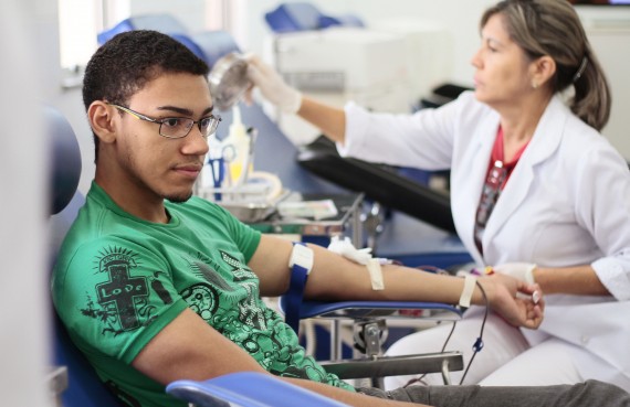 Semana do doador de sangue_Fhemeron_25.11.15_Foto_Daiane Mendonça (5)