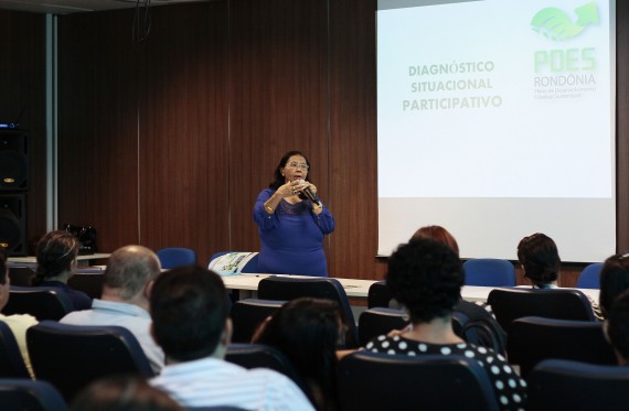 A socióloga Ana Avelar ressalta o caráter macro do PEDS para Rondônia