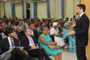 Palestra de Rodolfo Jacarandá encerrou a programação de abertura da conferência sobre direitos humanos 