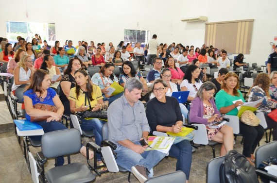 Professores do Vale do Jamari participaram de reunião em Ariquemes, na sexta-feira