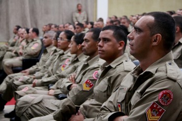 Novos sargentos do Corpo de Bombeiros_03.06.16_Foto_Daiane Mendonça (4)