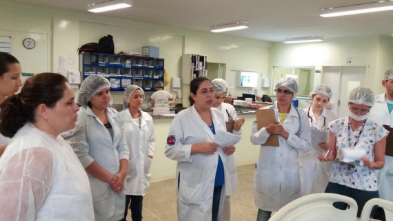 Equipe de  multiprofissionais faz visita a pacientes no Hospital de Base, em Porto Velho