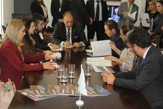 Senadores receberam representantes de Rondônia para discutir emendas para o estado