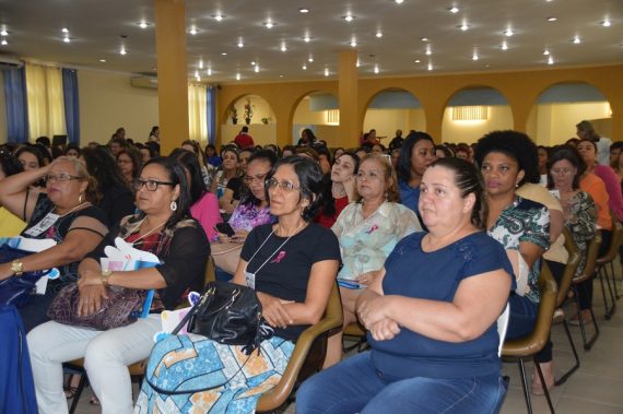 NA CAPITAL - Representantes das regionais de saúde participam de fórum sobre saúde da mulher, em Porto Velho