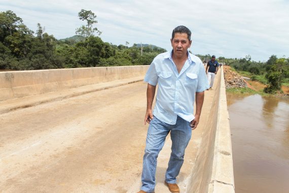 Odiel Francelino de Almeida é um dos produtores beneficiados com a ponte 