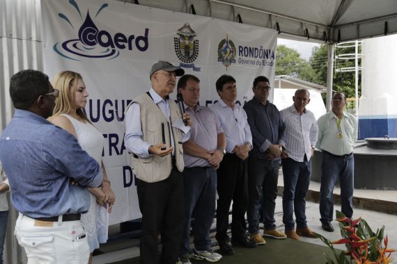 Confúcio Moura diz que a estação de tratamento de água beneficia a saúde das famílias ajuda a tirar o distrito do isolamento