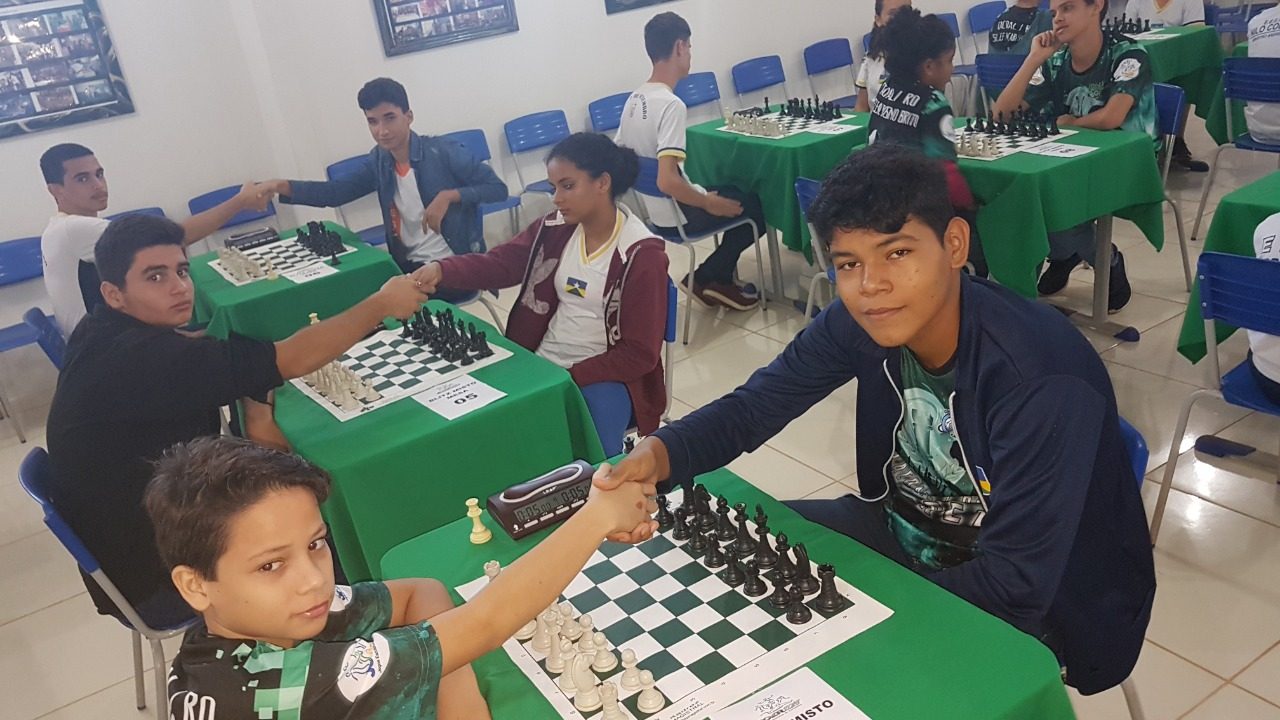 Xadrez passa a integrar grade curricular na educação em Fortaleza, CIDADES