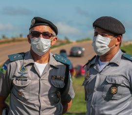 PM - polícia militar - usando máscara