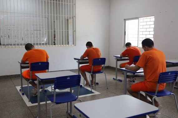 Estudantes da Rede Estadual da Paraíba superam a média nacional das notas  de Redação do Enem — Governo da Paraíba