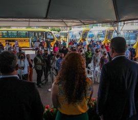 Educação - Governo de Rondônia entrega 25 ônibus escolares para atender  escolas estaduais e municipais do Estado - Governo do Estado de Rondônia -  Governo do Estado de Rondônia