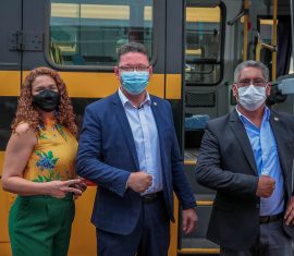 Educação - Governo de Rondônia entrega 25 ônibus escolares para atender  escolas estaduais e municipais do Estado - Governo do Estado de Rondônia -  Governo do Estado de Rondônia