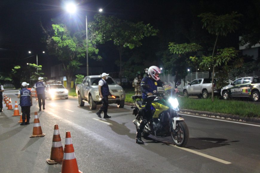 Motoristas relatam problemas no serviço oferecido pelo Detran na internet, São Paulo