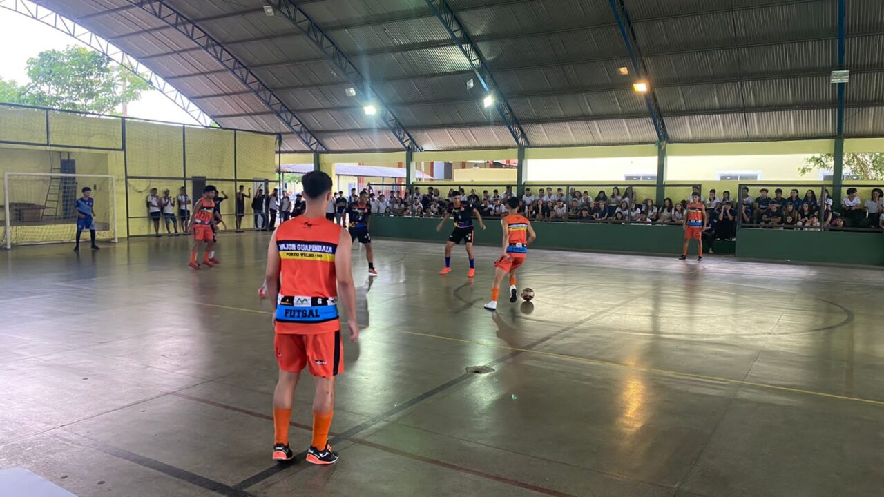 Estudantes goianos participam de Campeonato Mundial Escolar de Futsal, na  Sérvia - Casa Civil