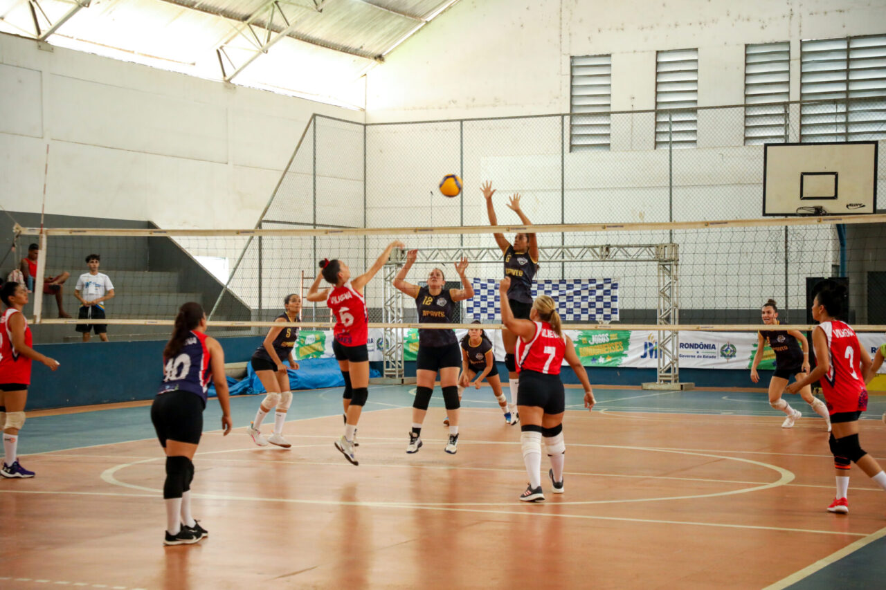 Jogos de Integração” abre horários para aulas de xadrez, vôlei, futsal e  basquete