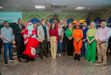 Governo de Rondônia entrega presentes para a Campanha “Papai Noel dos Correios” - News Rondônia