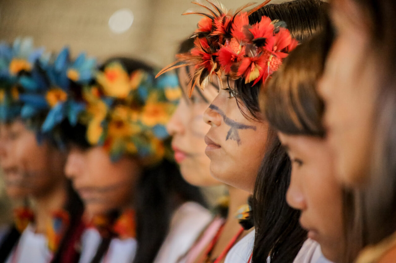 Indígenas mostram força e defesa da biodiversidade