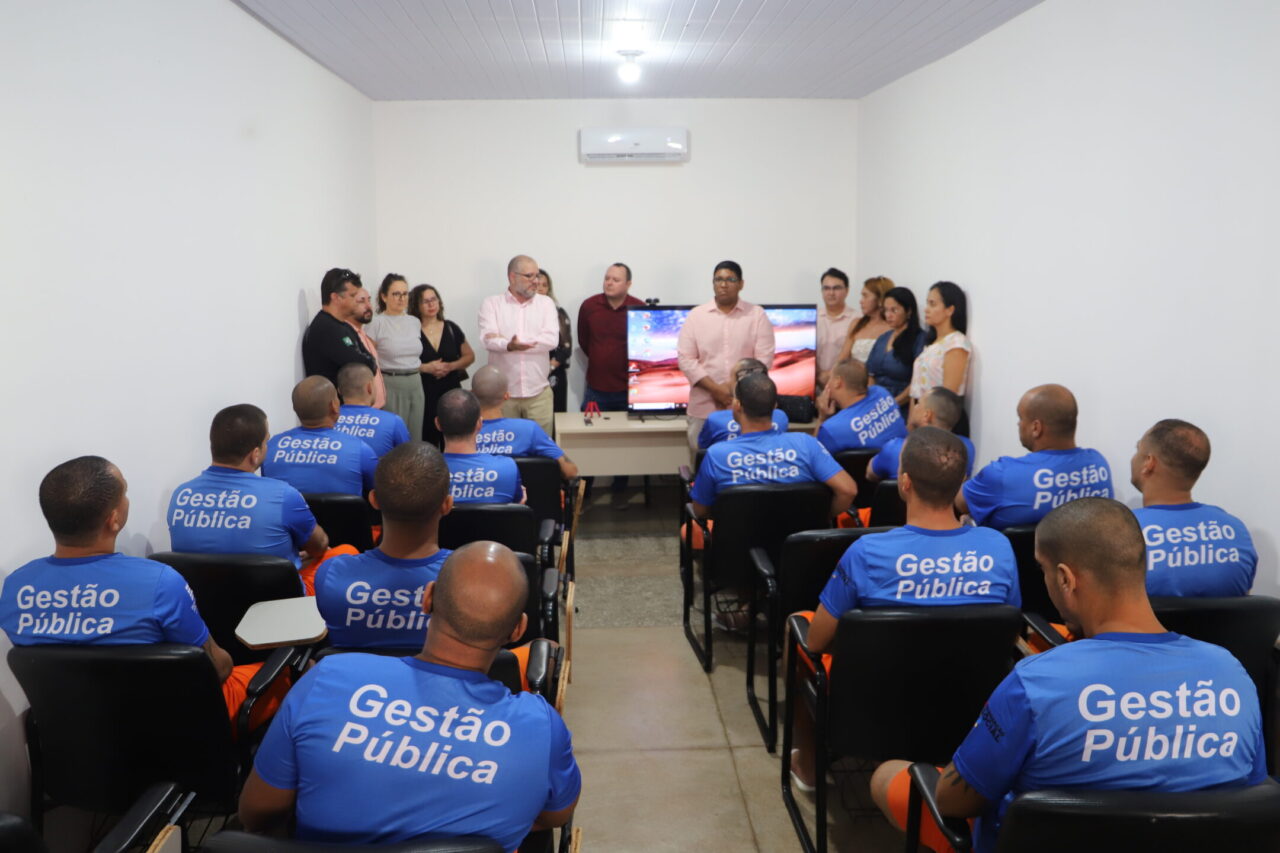 Na qualificação dos servidores foram realizados mais de 50 capacitações