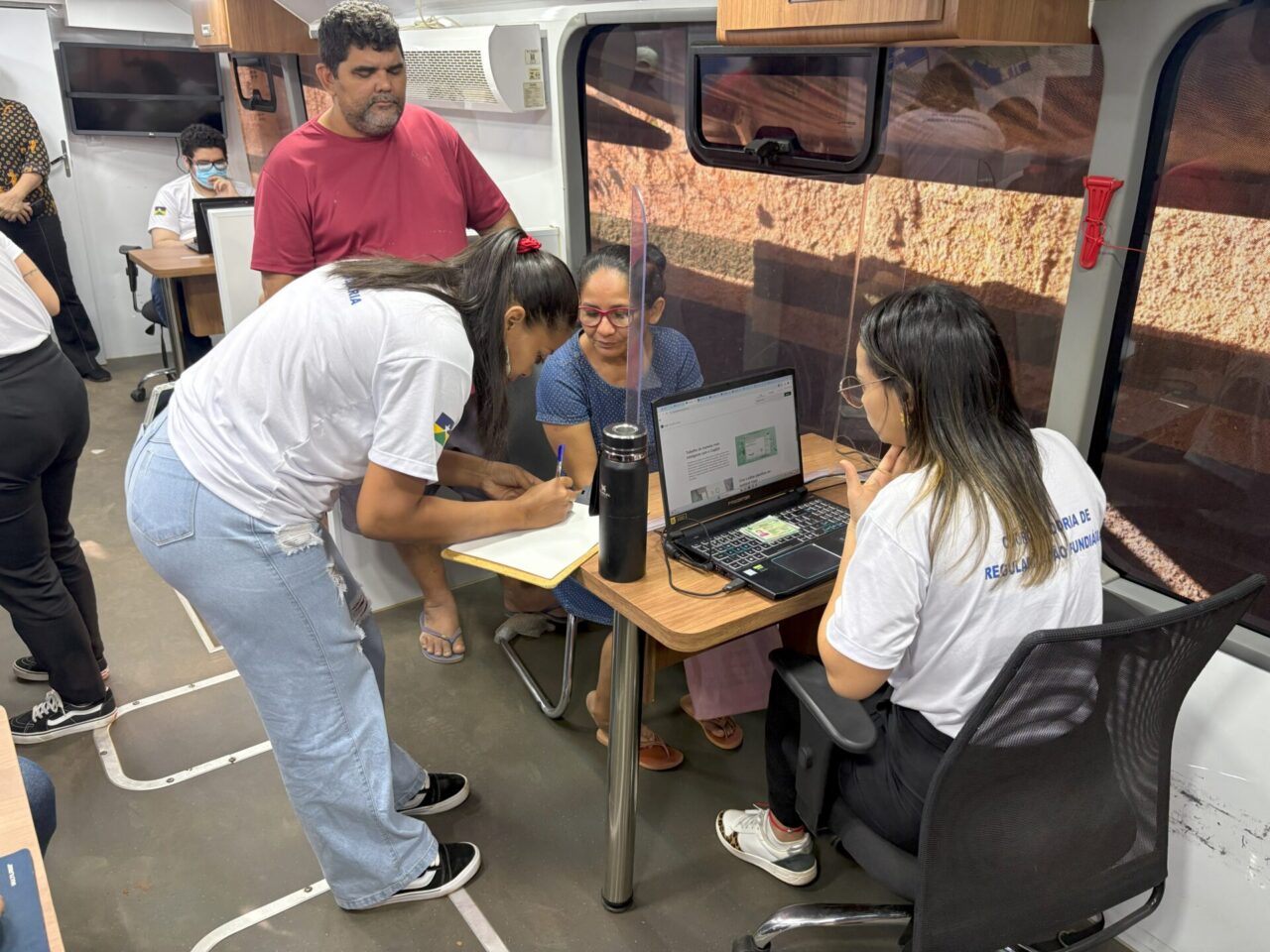 Governo do estado garantiu a isenção do ITCMD para 224 famílias que receberam títulos definitivos