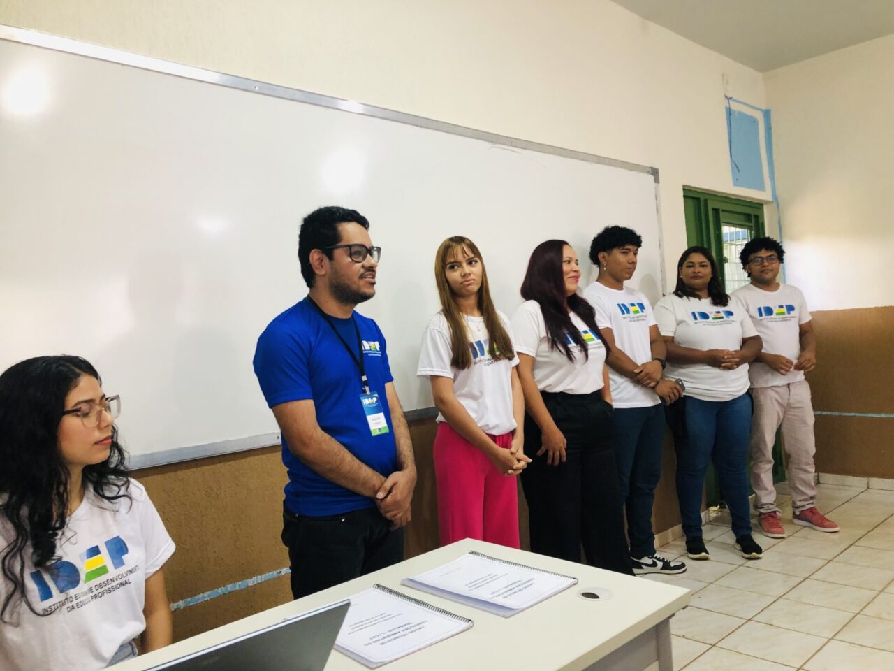 Professor e alunos explicaram como foram realizadas as atividades