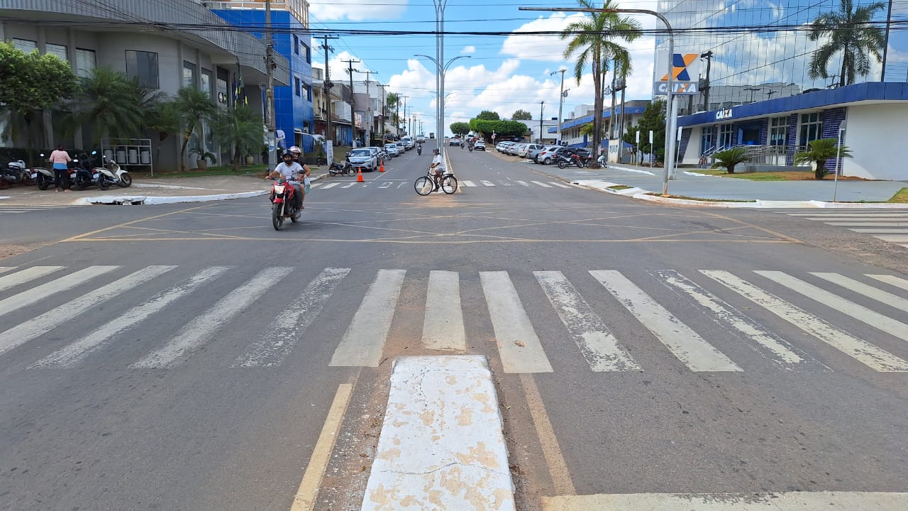 Governo investiu R$3,3 milhões para melhorias de sinalização de trânsito de Jaru em 2025