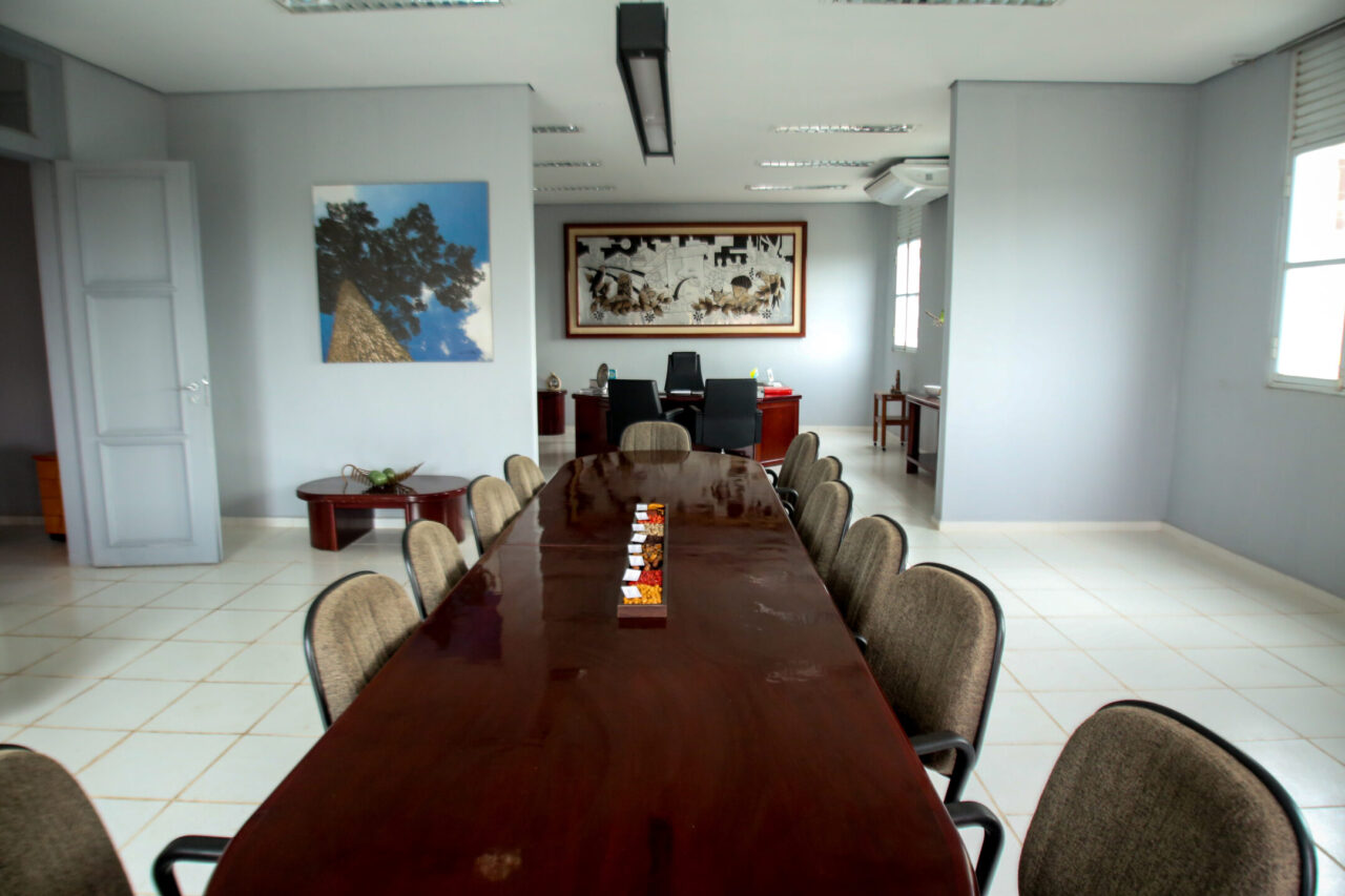 Antiga sala do governador, preservada com os mesmos móveis da época