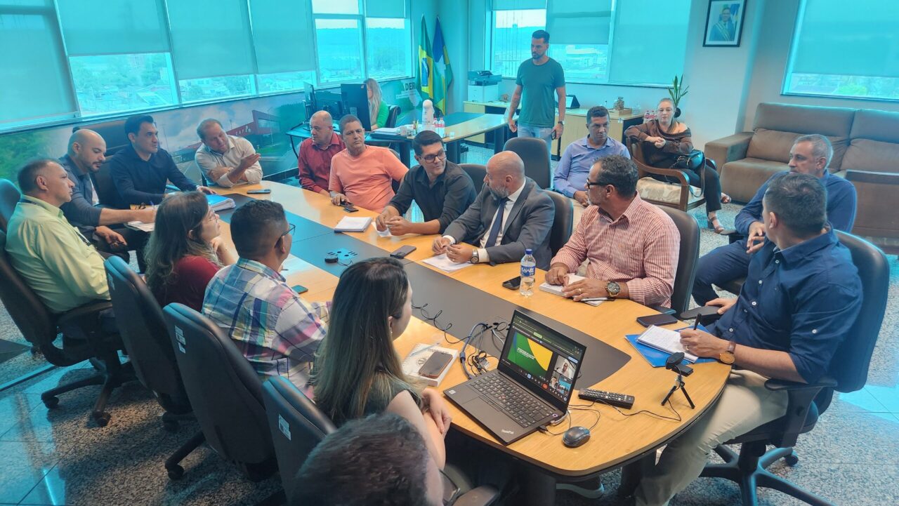 O trabalho conjunto assegura que cada convênio firmado resulte em melhorias efetivas na infraestrutura rural